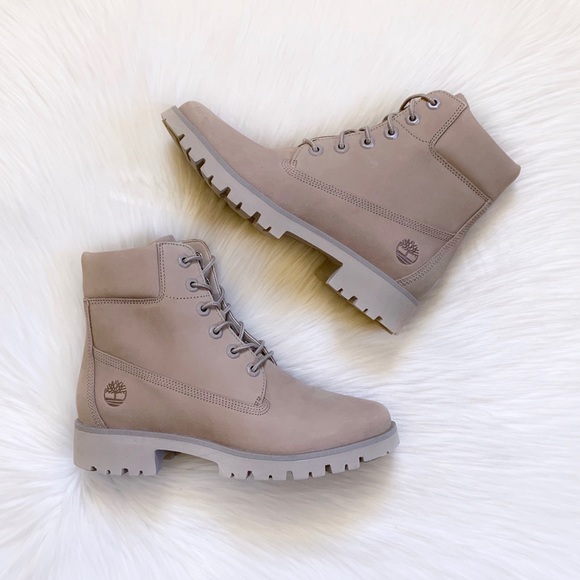 Timberland Women’s Classic Lite 6” Taupe Boots - Picture 4 of 7